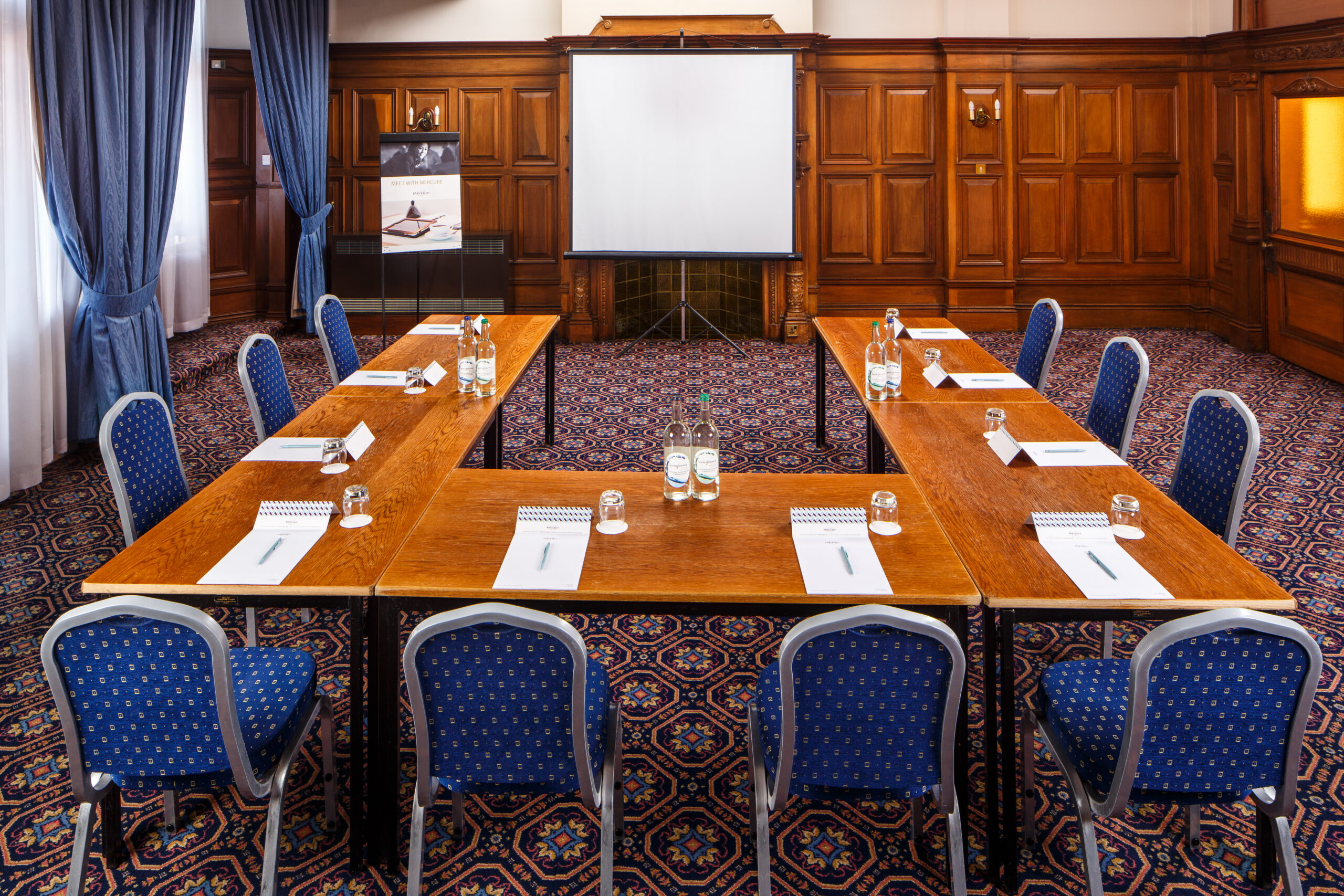 Mercure-Leicester-The-Grand-Hotel-Meetings-Empress-Room-06-HR-14082019